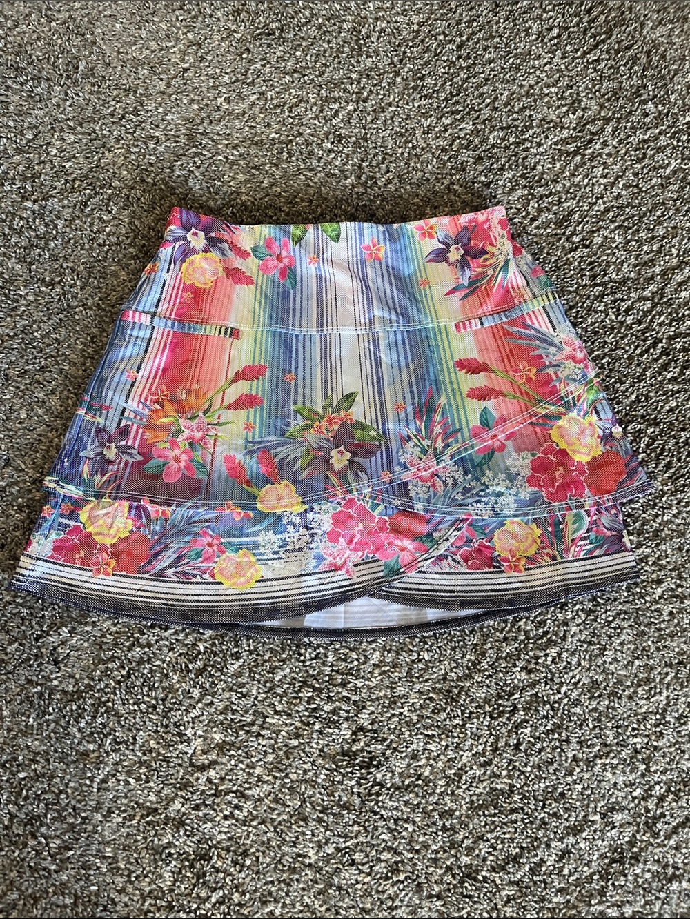 Lucky In Love Scallop tiered Tennis Skort skirt Metallic Floral size M